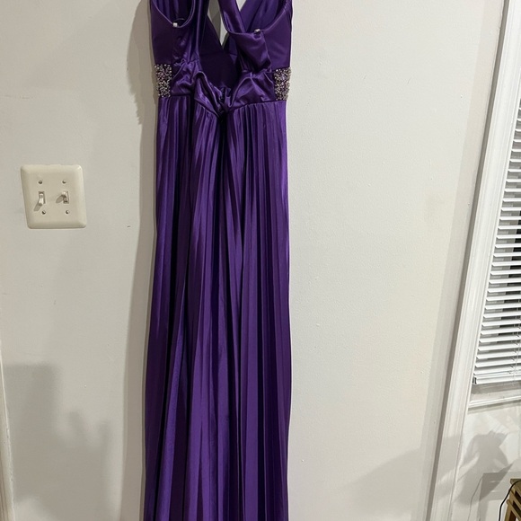 Elegant Purple Evening Gown - Picture 3 of 4